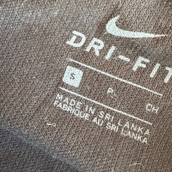 Nike Pro Legging Black with Gold Accents Size Small - Picture 5 of 5